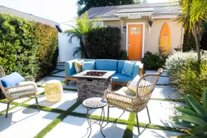 Cozy Long Beach guest house with hot tub - Image 2