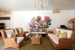 Large villa w/pool, chef, maid. Perfect for groups - Image 5