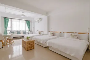 Robin's Inn - Located in downtown Hualien - Image 2