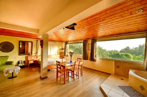 Bloom's Loft - Image 4