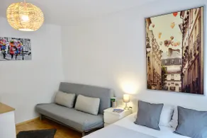 Cozy & quiet apartment in the trendy Neustadt district - Image 4