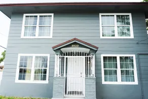 House 2 BR•10 min to Port•Walk to Loan Depot - Image 2