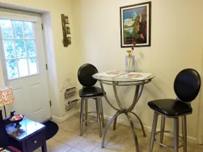 Parkside Retreat in DC. Pets Welcome to Stay Free - Image 2