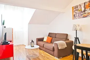 1 bedroom apartment in Nogent sur Marne - Image 2
