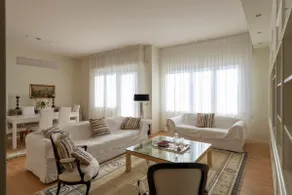 Luxury apartment in the center and near the sea - Image 4