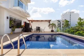 Nice condo in the heart of the city. You'll love it. - Image 2