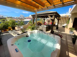 Suite in Relaxing Boutique Neighborhood - Image 5