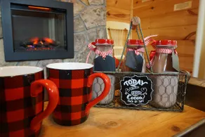 Private, Romantic & Luxurious Couple's Cabin! - Image 4