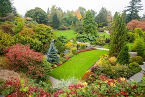 Spacious Living at Queen Elizabeth \Oakridge Park - Image 5