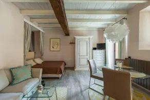 Apartment Little Luxury Suite - Image 3