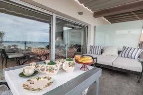 ELEGANCE AND COMFORT BY THE SEA - Image 5