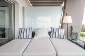 ELEGANCE AND COMFORT BY THE SEA - Image 4