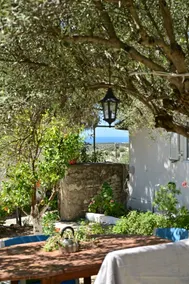 This is the garden house. - Image 3