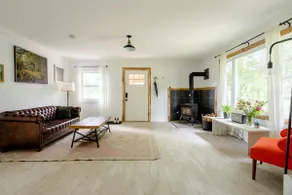 Cabin on 100+ Acre Farm — Fast WiFi, Pet-Friendly - Image 4