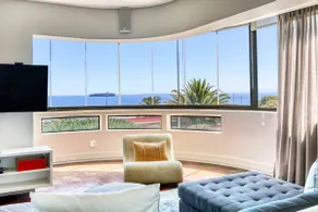 Backup Powered Sea View Apartment on the Promenade - Image 2