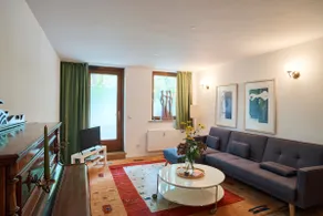 Beautiful Park Apartment for 4 Guests - Image 2