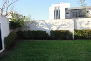 California-style house with private garden | invoice - Image 3