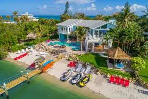 Aquarius South: Luxe 10BR/6BA , w/ heated swimming pool+spa, private dock & more - Image 4
