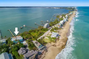 Aquarius South: Luxe 10BR/6BA , w/ heated swimming pool+spa, private dock & more - Image 3