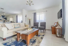 Private Home with pool and 3 min to the beach - Image 5