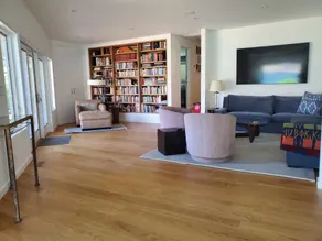 Beautiful Rowena Waterfront Home - Image 2