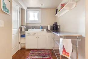 North End Private Guest Suite in Historic Home - Image 4