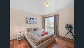 Beach House Comfort - Image 4