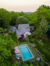 Enchanting Upstate Cabin w Pool, Firepit - Image 3
