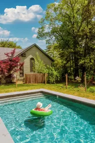 Enchanting Upstate Cabin w Pool, Firepit - Image 2