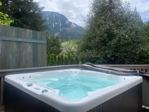 Cozy Mountain Cabin*Close to Stevens Pass & Hiking - Image 3