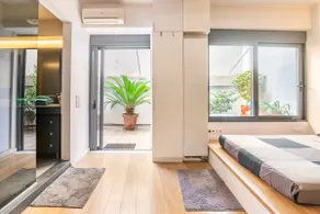Spacious Downtown Loft - Image 5