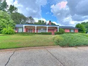 The Sharp House - Close to OU Campus and Park - Image 2