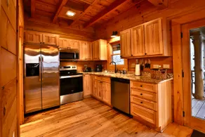 Log Cabin Hot Tub Starlink 25 Min to Asheville - Image 5