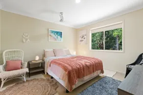 Treetops Lakeside 3 Bedroom apartment - Image 2