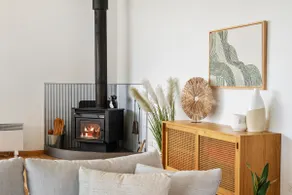 Modern Ocean View Cottage | Walk to Beach & Pub - Image 3