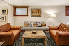 Tangletown King Suite with Full Kitchen and Private Study - Image 2