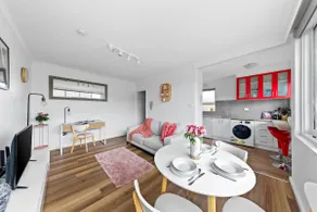 Moderne St Kilda East 1 værelses lejlighed - Gratis parkering - Image 2