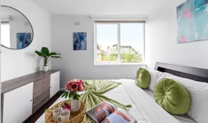 Moderne St Kilda East 1 værelses lejlighed - Gratis parkering - Image 3