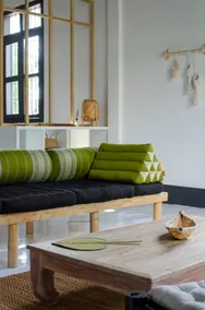 Stylish Flat + Old Town View - Image 3