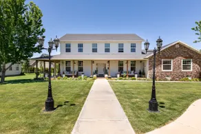 Meadowlark Cottage apartment, private entrance - Image 2