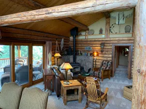Cedar Crest Lodge - Image 3