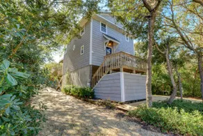 Chasin' Surf - PRIVATE BEACH ACCESS WITH OCEAN VIEWS - Image 3
