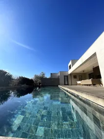 Spacious villa, 14 m pool, walking distance to the beach - Image 2