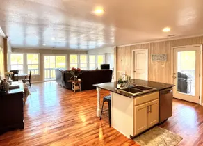 HERNAND0 HIDEAWAY HELE LAKEHOUSE - Image 3
