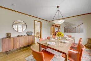 Exclusive in-town Red house w/Terrace and Backyard - Image 3
