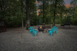 Holly Hill Secluded Retreat, WiFi,Outdoor Kitchen - Image 2