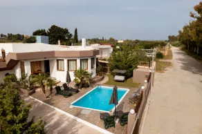 Maia Luxury Pool Villa - Image 5