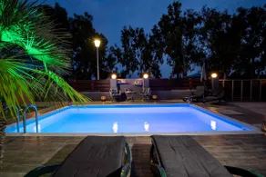 Maia Luxury Pool Villa - Image 3
