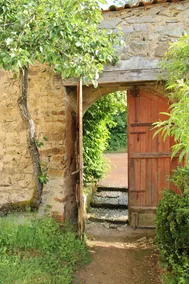 8p Rental | 200-acre Heritage Site | Puy du Fou - Image 3