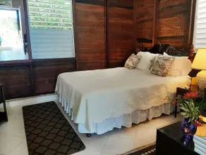 Beach Side Cottage Apartment - Image 3
